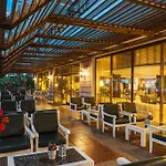 Turan Rezort 5*